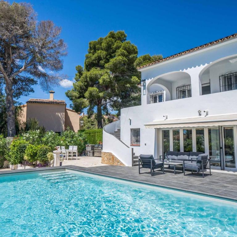 Villa Luxe - Villa - 1