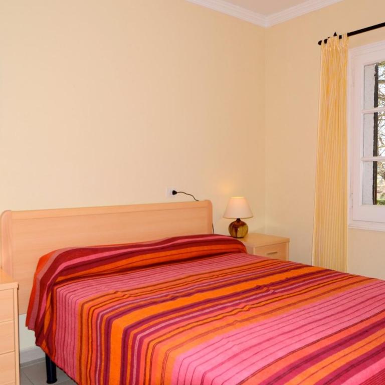 Casita Rosa - Four-Bedroom House - 20
