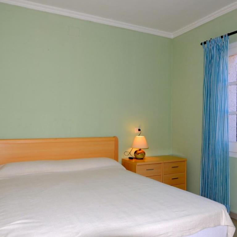 Casita Rosa - Four-Bedroom House - 19