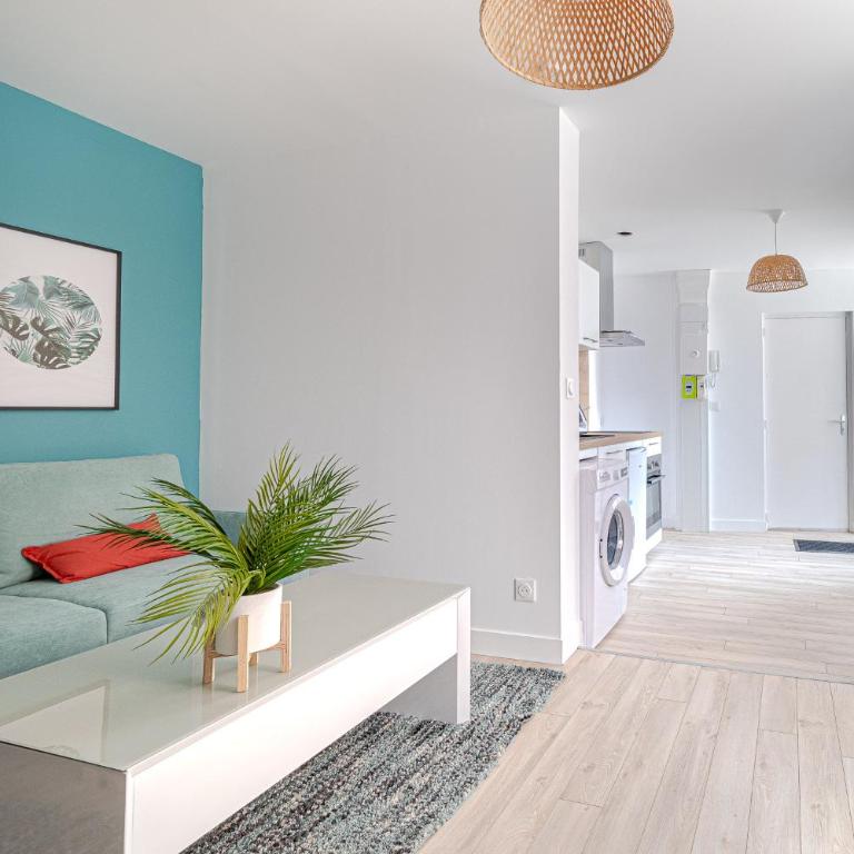 Le Voyageur du Chinchauvaud, Proche gare-Spacieux - Appartement 1 Chambre - 1