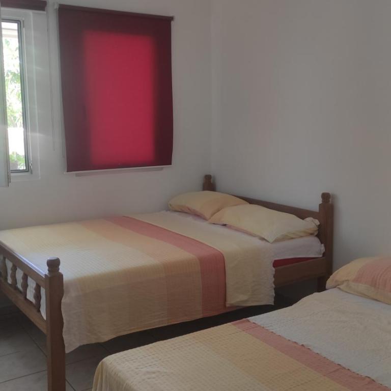 Maki Apartmani - Deluks Dvokrevetna Soba sa Bračnim Krevetom i Balkonom - 2