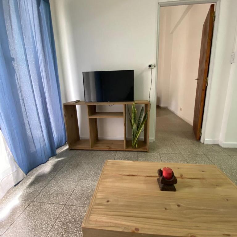 Departamento amplio con excelente ubicación - Apartamento de 1 dormitorio - 5