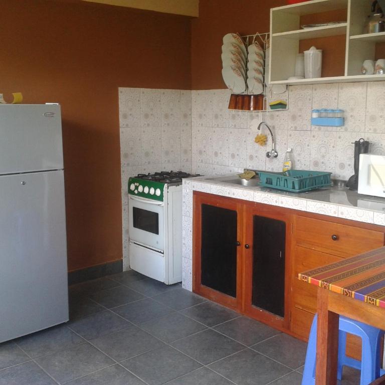 Blue Pine Farm Lodge Cabanas - One-Bedroom House - 16