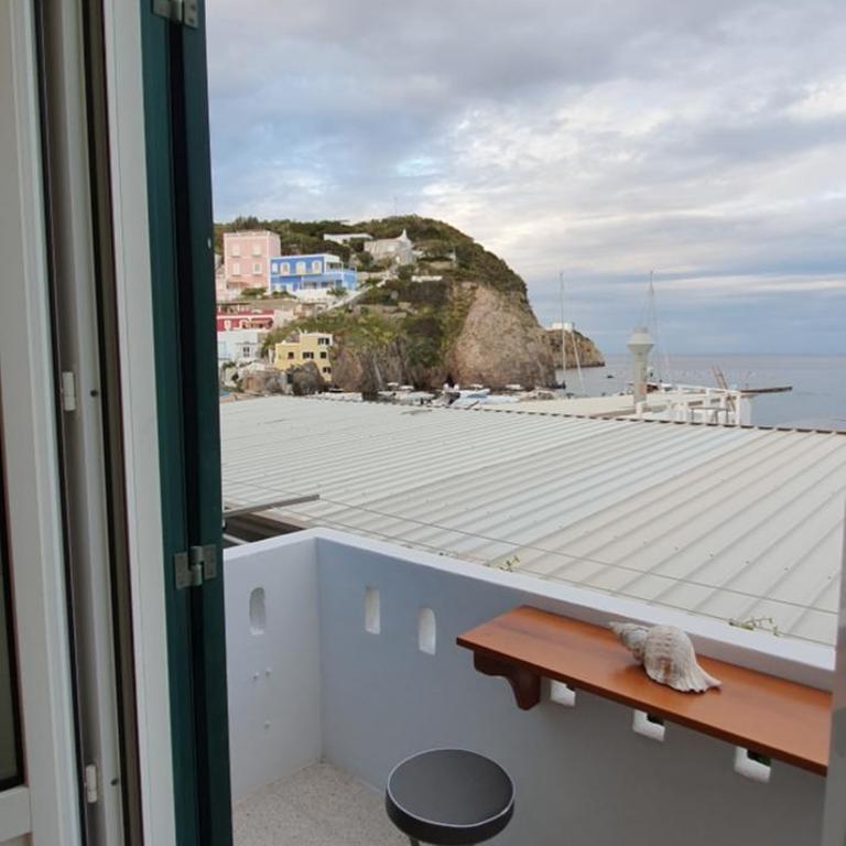 Rosa Dei Venti Ponza - Camera Deluxe Matrimoniale con Vista Mare - 13