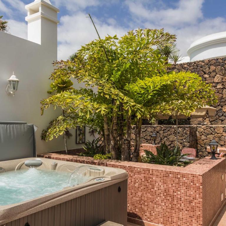 Charming Puerto Del Carmen Villa 4 Bedrooms Villa Tarez Private Pool - Four-Bedroom Villa - 12
