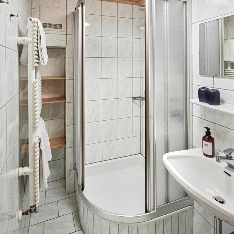 Hotel Gasthof Siggen - Apartment mit 1 Schlafzimmer - Nebengebäude - 8