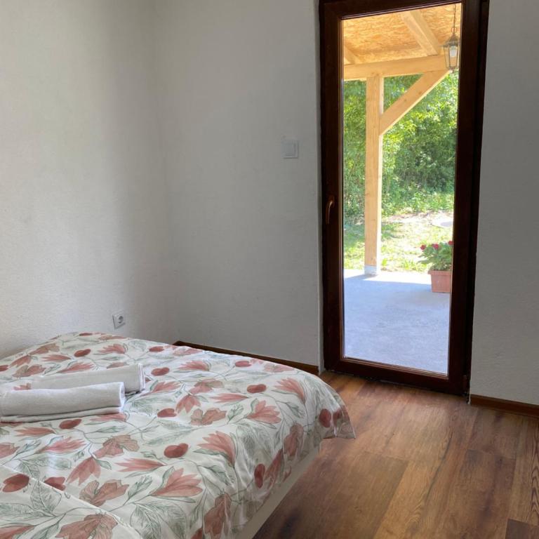 Hill House Emir - Two-Bedroom House - 4