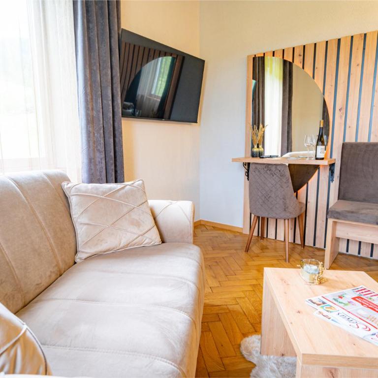 Lorettohof Hotel Garni - Deluxe Doppel-/Zweibettzimmer - 13