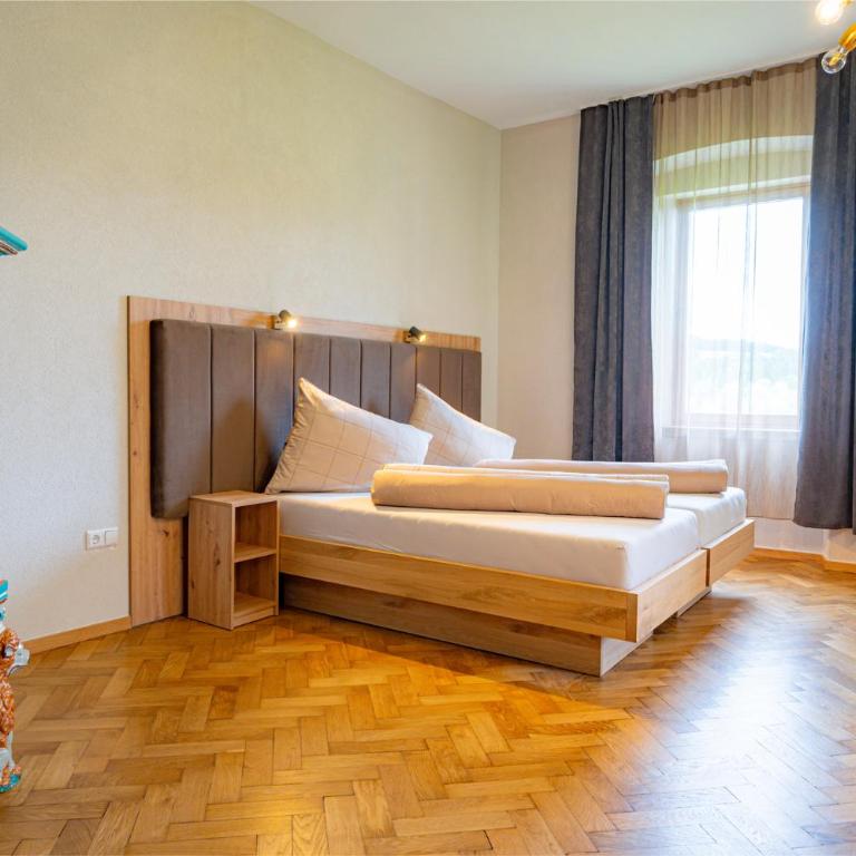 Lorettohof Hotel Garni - Deluxe Doppel-/Zweibettzimmer - 15