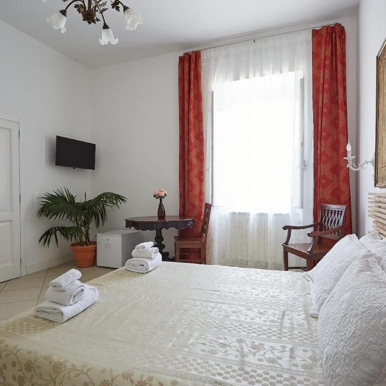 LE CAMERE di VITTORIA - Camera Matrimoniale con Bagno Privato - 2