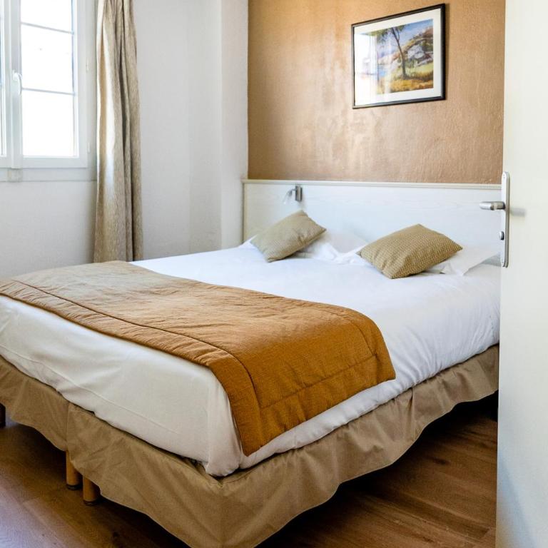 Hôtel Du Golfe - Chambre Double - Côté Rue - 3
