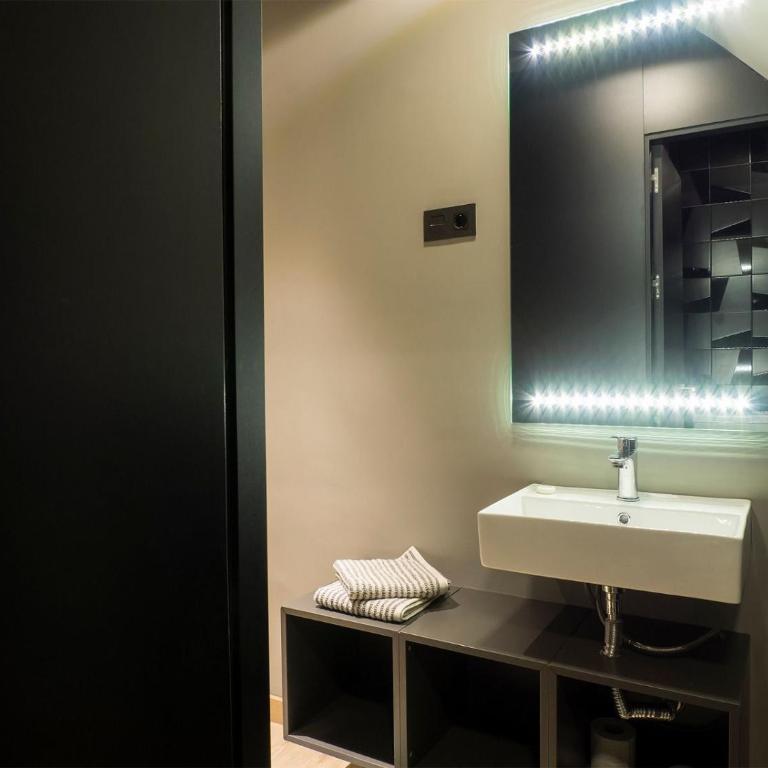 Homely Málaga Jinetes Loft - Apartamento de 1 dormitorio - 7