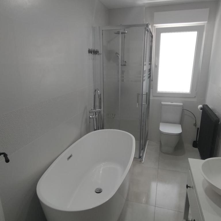 Zona tranquila, cerca del Casco Antiguo. EBI02480 - Two-Bedroom Apartment - 11