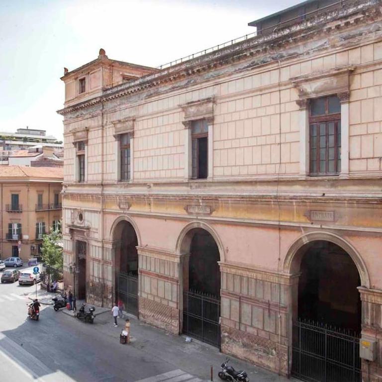 The house Politeama Palermo Historic center - Appartamento con 2 Camere da Letto - 12