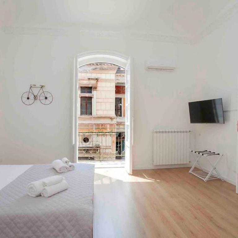 The house Politeama Palermo Historic center - Appartamento con 2 Camere da Letto - 23