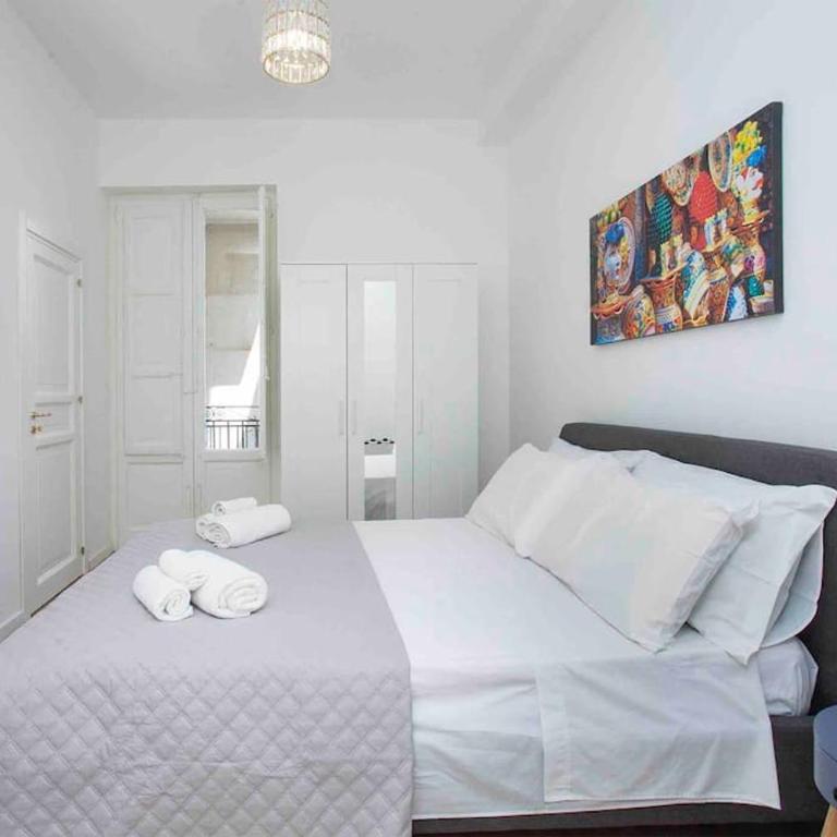 The house Politeama Palermo Historic center - Appartamento con 2 Camere da Letto - 5