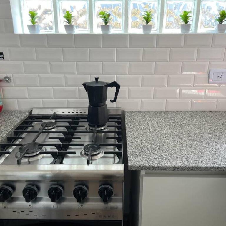 Semipiso al frente .Parque San Martin - Apartamento de 1 dormitorio - 2