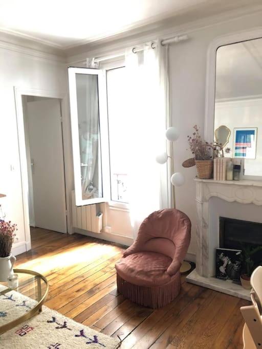 Appartement 75009 PARIS 50m2 métro poissonnière 3 pers & baby - Appartement 2 Chambres - 25