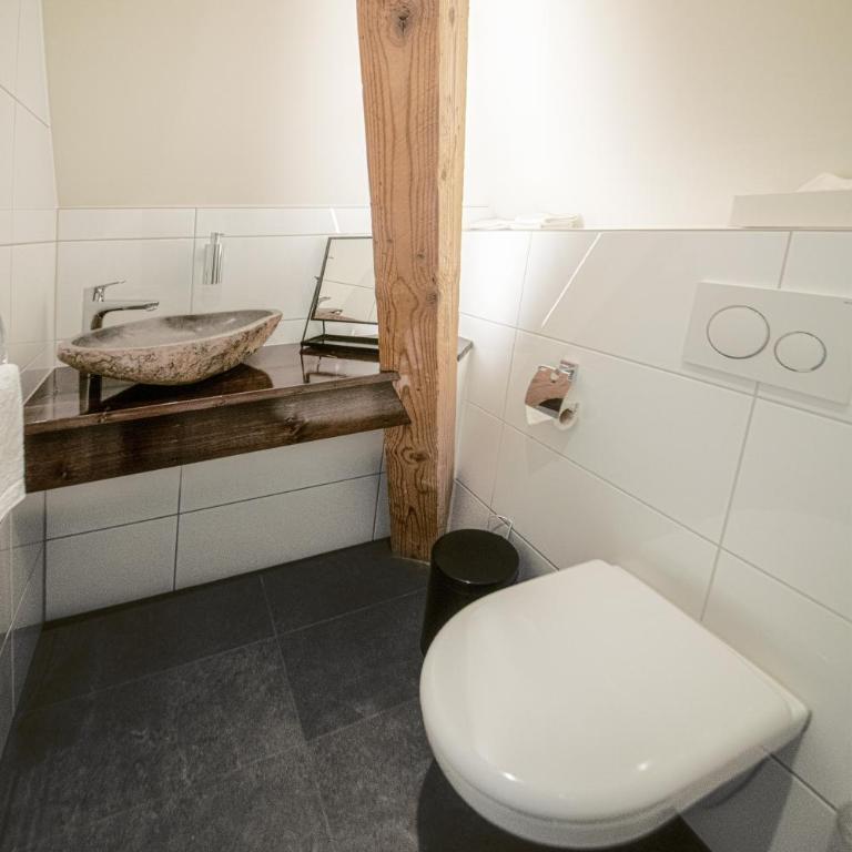 Swiss Inn & Apartments - Duplex Two Bedroom Apartment - 18