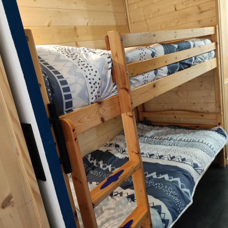 Les Cytises classé 3 étoiles au col de Chamrousse à 1750 - Appartement 2 Chambres avec Balcon - 13