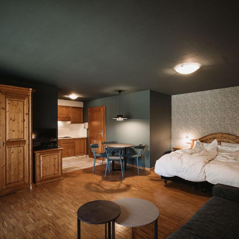Nancy's Holiday Homes Dolomites - Studio-Apartment - 1