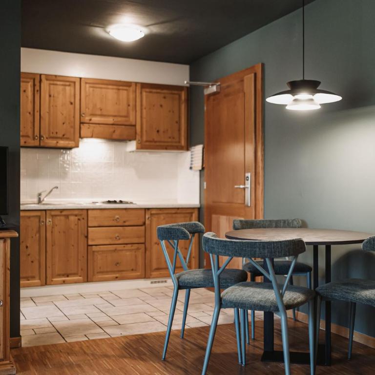 Nancy's Holiday Homes Dolomites - Studio-Apartment - 14