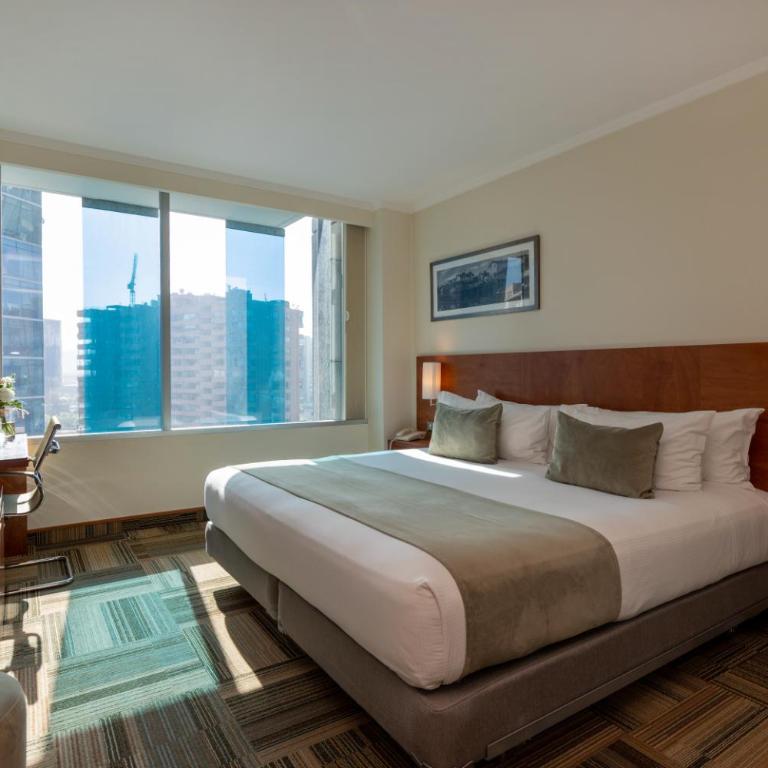 Best Western Premier Marina Las Condes - Habitación con cama extragrande. - 1