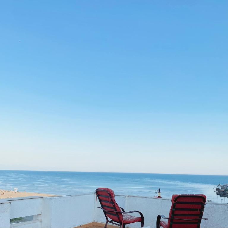 Beach House Bliss - Two-Bedroom Apartment - 47