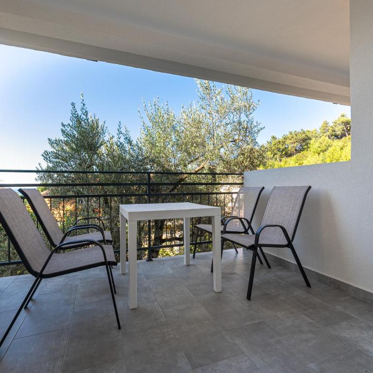 Petrovac Holiday Apartments 2 - Apartment with Sea View - 9