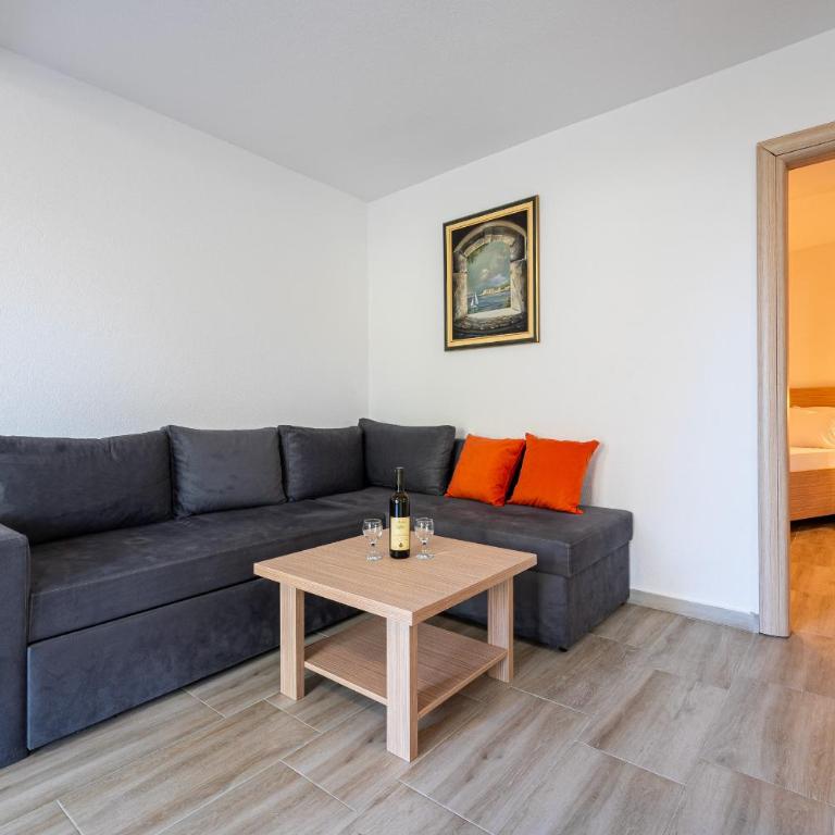 Petrovac Holiday Apartments 2 - Apartment with Sea View - 10