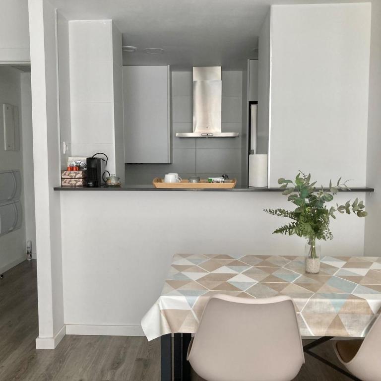 Apartamento centro con parking privado - Apartamento de 2 dormitorios - 6