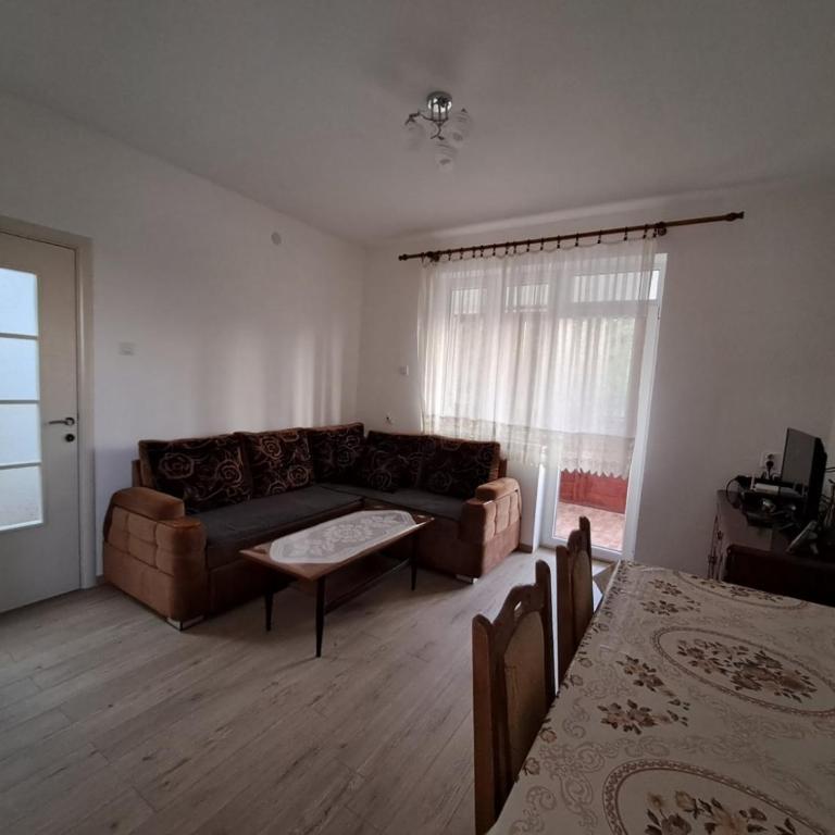 Apartman Crno Jezero - Apartment with Mountain View - 1