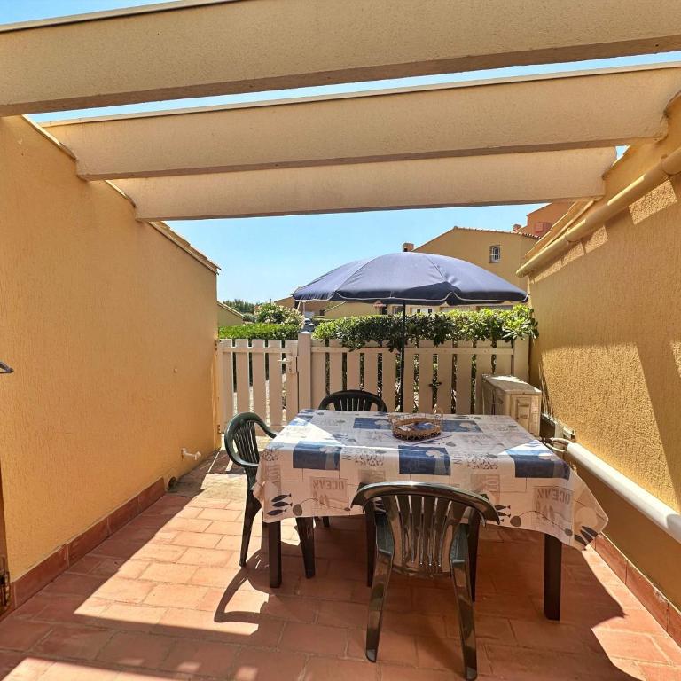 Cap d'Agde, appartement bord de mer, 50 m plage de la Roquille, climatisé et WIFI, - Maison 1 Chambre - 10