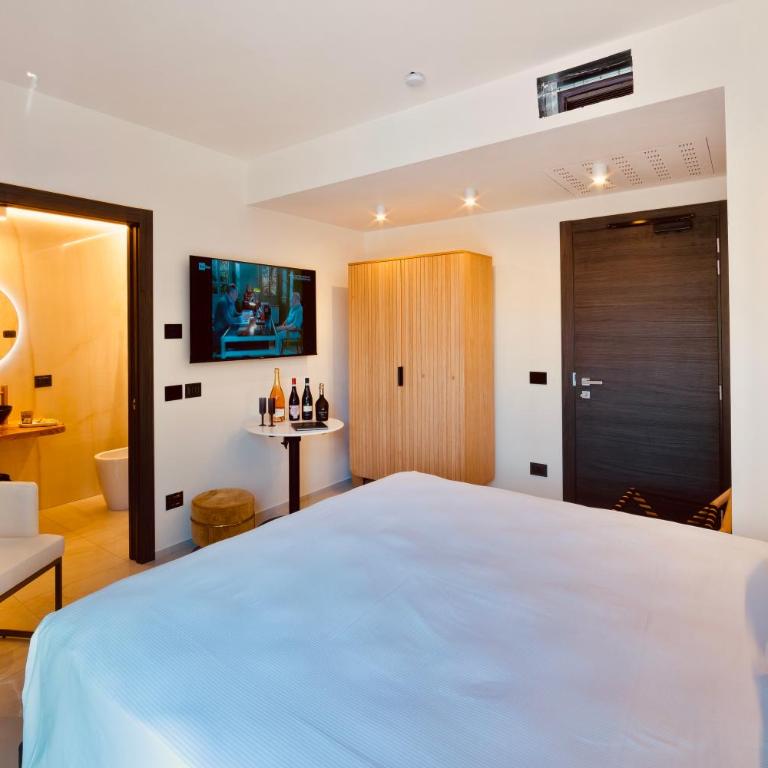 Boutique Hotel Sirmione - Camera Matrimoniale Deluxe con Balcone - 13