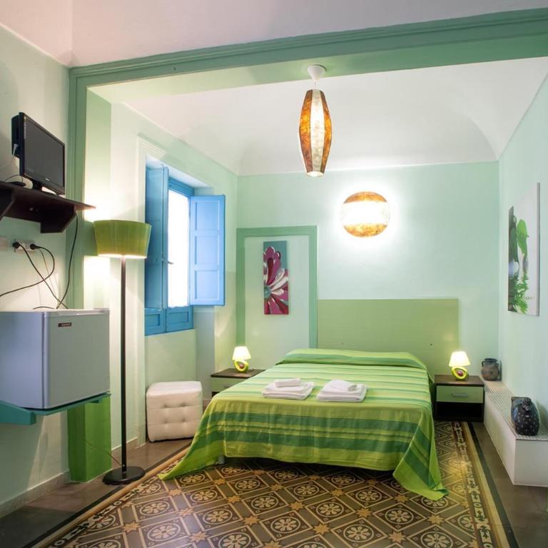 Centrale - Camera Matrimoniale con Bagno e Terrazza - 1