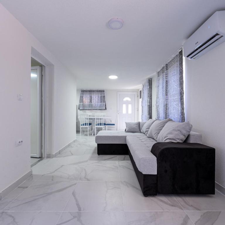 Stojkovic Family Apartments - Apartman sa 1 Spavaćom Sobom - 4
