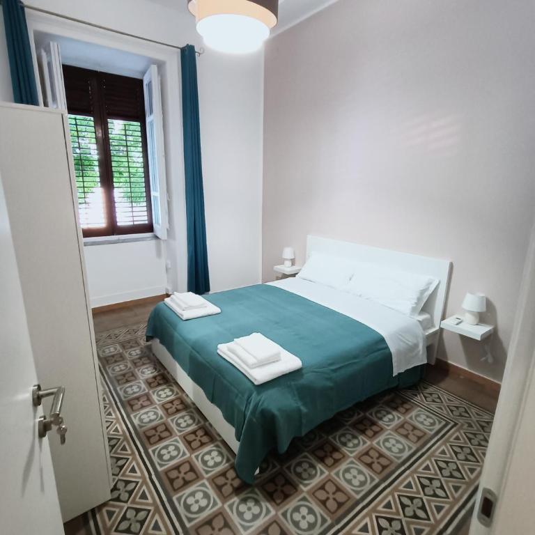 Thalia - Double Room with Private Bathroom - 5