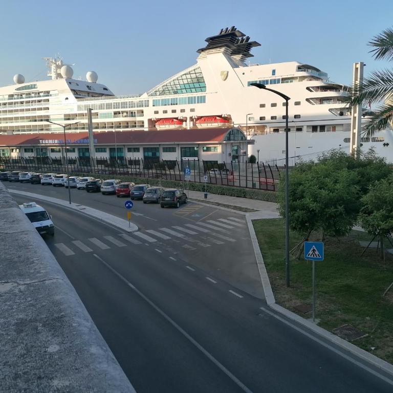 Centro Storico MARE FUORI - Casa con 1 Camera da Letto - 23