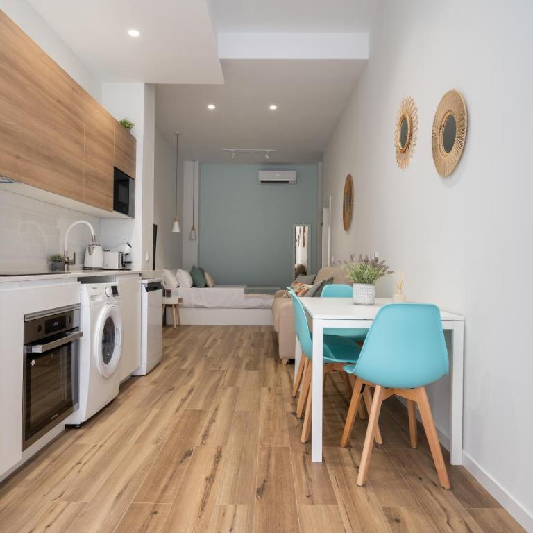 Beach Apartments Valencia - Studio Apartment - 13