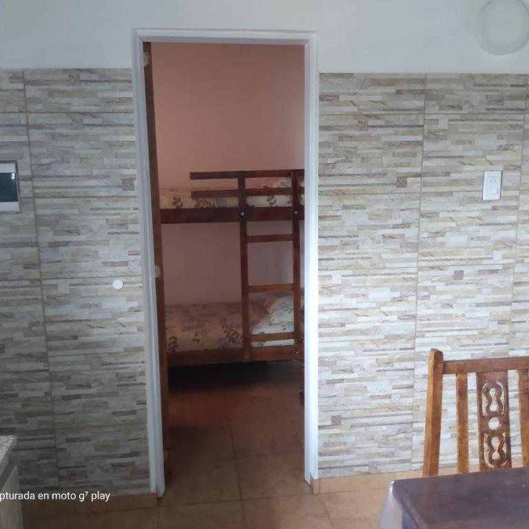 Departamento tipo casa con garage , con 2 dormitorios para 4 personas en Santa Teresita Partido de la Costa - Apartamento de 1 dormitorio - 3