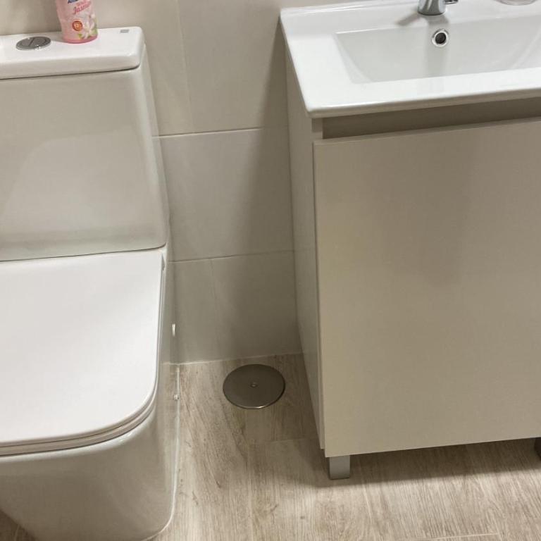 Un Lugar Para Descansar En Alicante - Economic Double Room in Apartment Shared Bathroom - 3