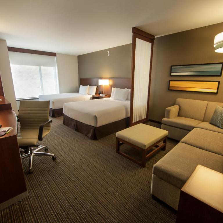 Hyatt Place Tijuana - Queen Room with Two Queen Beds and Sofa Bed - 3