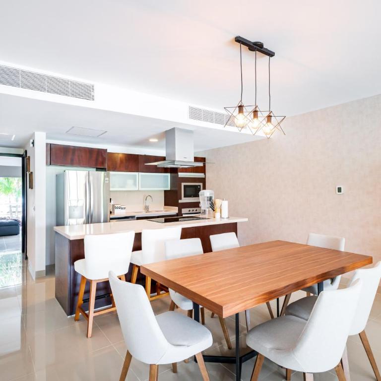 Mareazul Beach Front Condos At playa del Carmen - Two-Bedroom House - 6