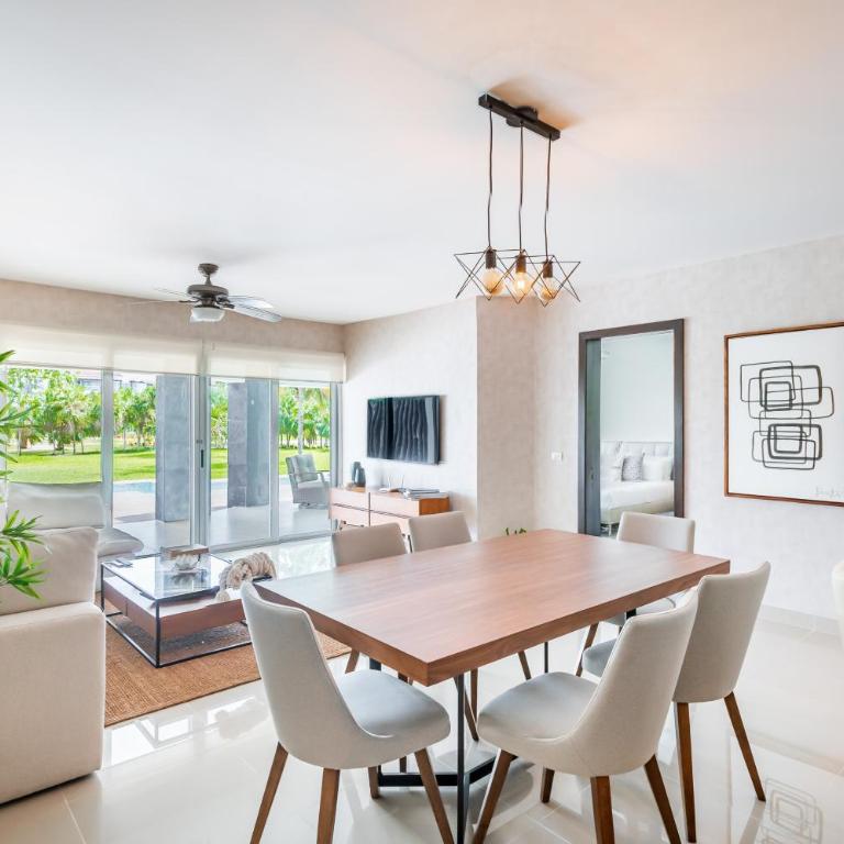 Mareazul Beach Front Condos At playa del Carmen - Two-Bedroom House - 7