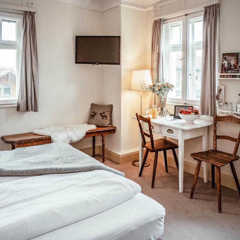 Allgäuer Genusshotel und Historischer Dorfgasthof Hirsch - Doppelzimmer - historisches Gebäude - 5