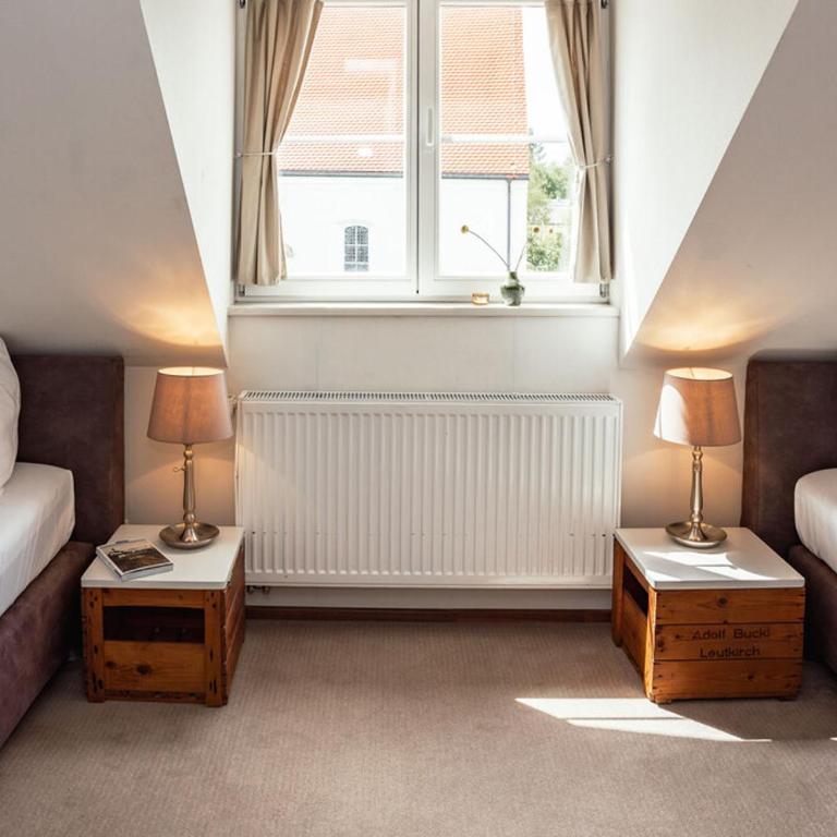 Allgäuer Genusshotel und Historischer Dorfgasthof Hirsch - Zweibettzimmer – Historisches Gebäude - 7
