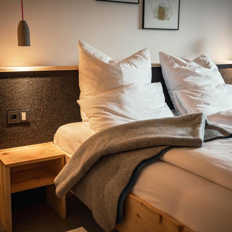 Allgäuer Genusshotel und Historischer Dorfgasthof Hirsch - Doppelzimmer mit Balkon - Neubau - 10