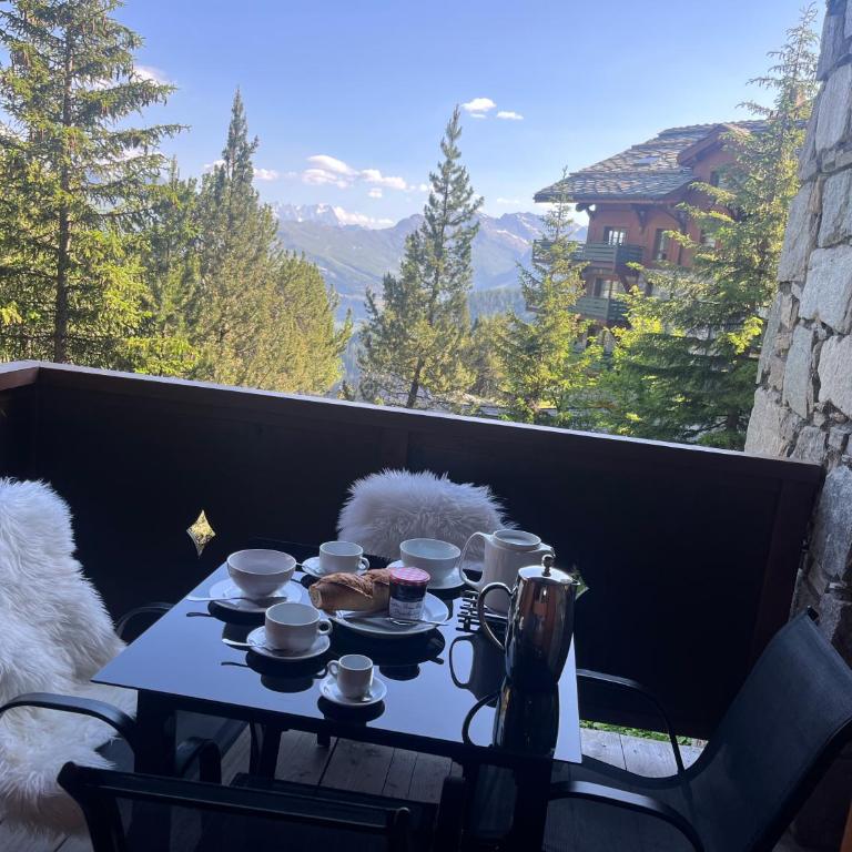 Arc 1950 Ski in Ski out and Spa- Newly refurbished 153 Sources De Marie- 2 bedroom , 2 bathroom-Sleeps 4-6, Mont Blanc view from every window, Free WiFi - Appartement 2 Chambres - 15