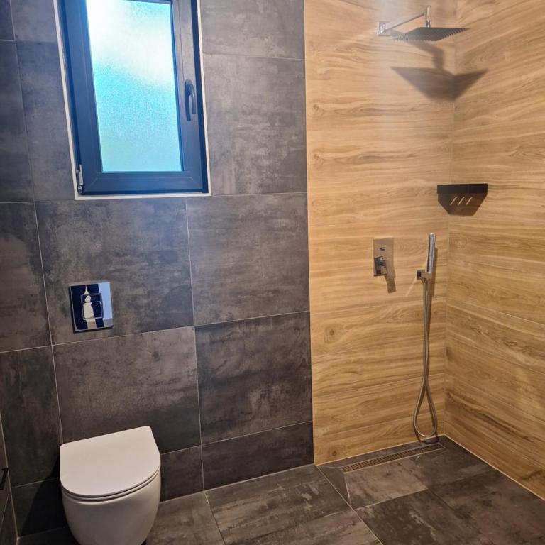 Farah Superior Apartments - Villa - Beach Front - 5