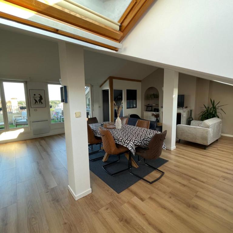 Grand Appartement Hypercentre avec Terrasse et Parking - Appartement 2 Chambres - 7